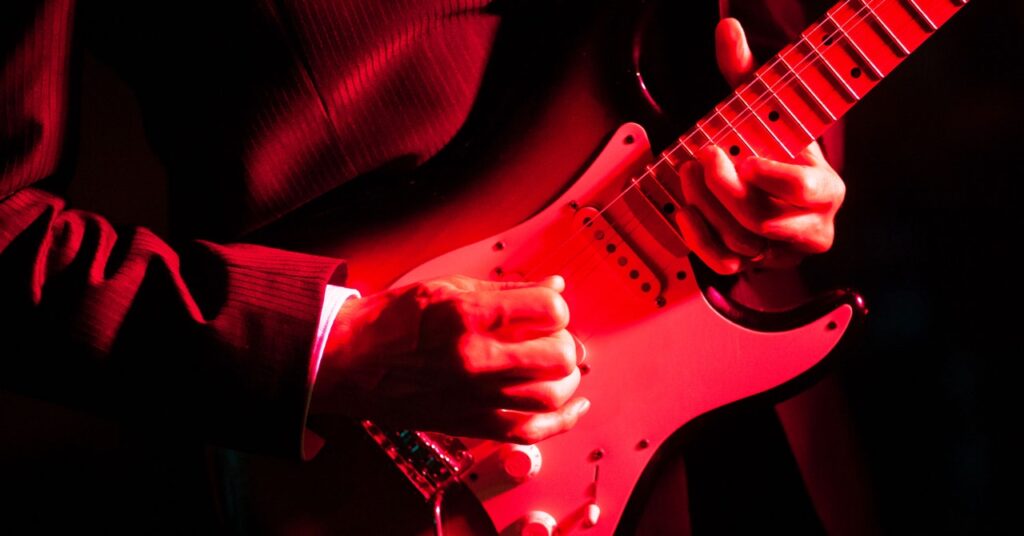 school-of-rock:-the-physics-of-waves-on-guitar-strings