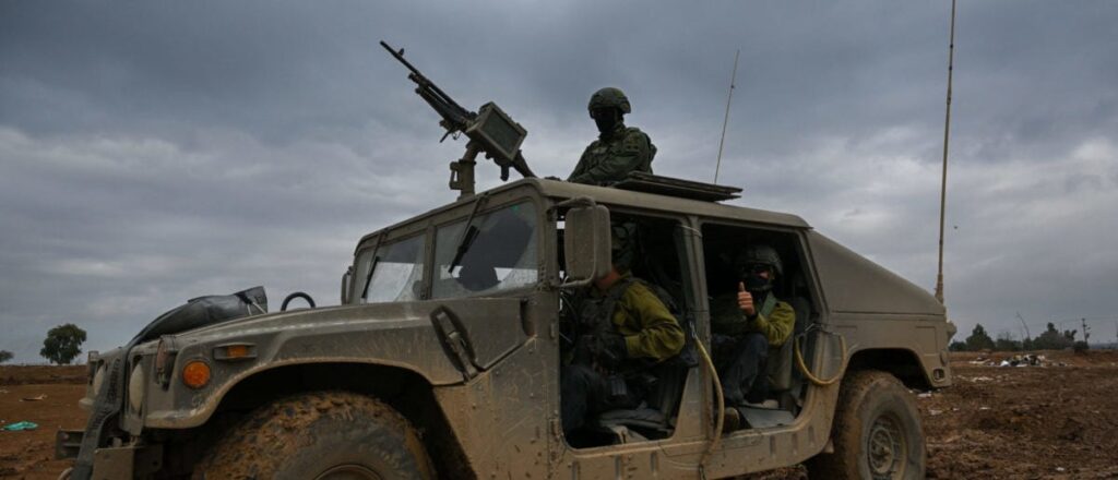 fact-check:-viral-video-of-man-confronting-israeli-soldiers-is-not-‘palestinian-theater’