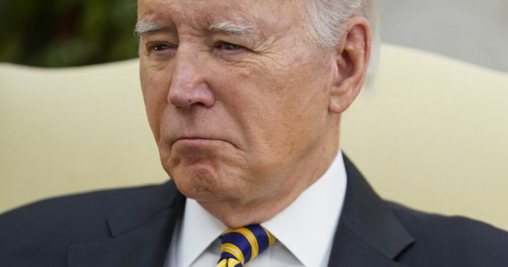 white-house-report-card:-biden-sinks-lower,-to-‘supplicant’-status