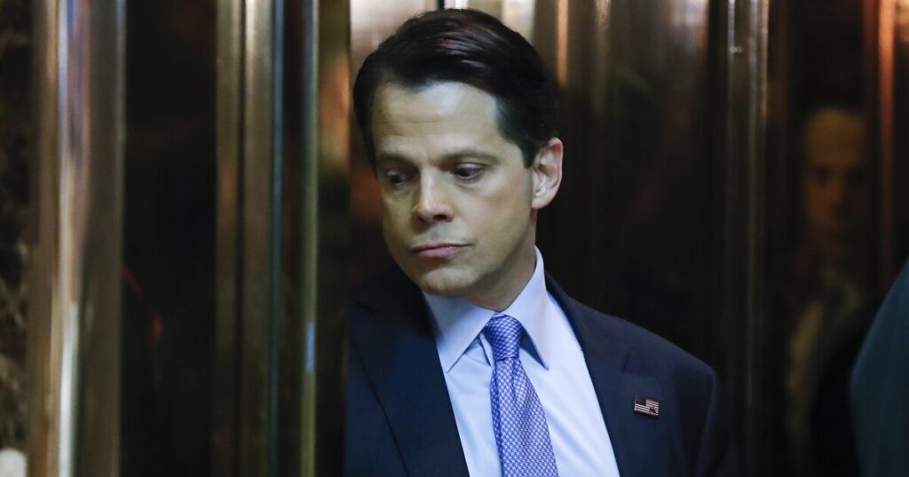 biden-impeachment-inquiry-doesn’t-help-gop:-anthony-scaramucci