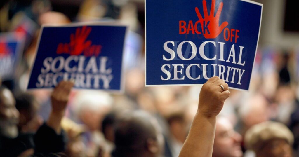 social-security-update:-second-of-december-double-payments-worth-$914-to-be-sent-out-in-12-days