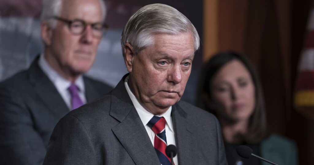 lindsey-graham-says-senate-‘not-anywhere-close’-to-reaching-ukraine-border-deal