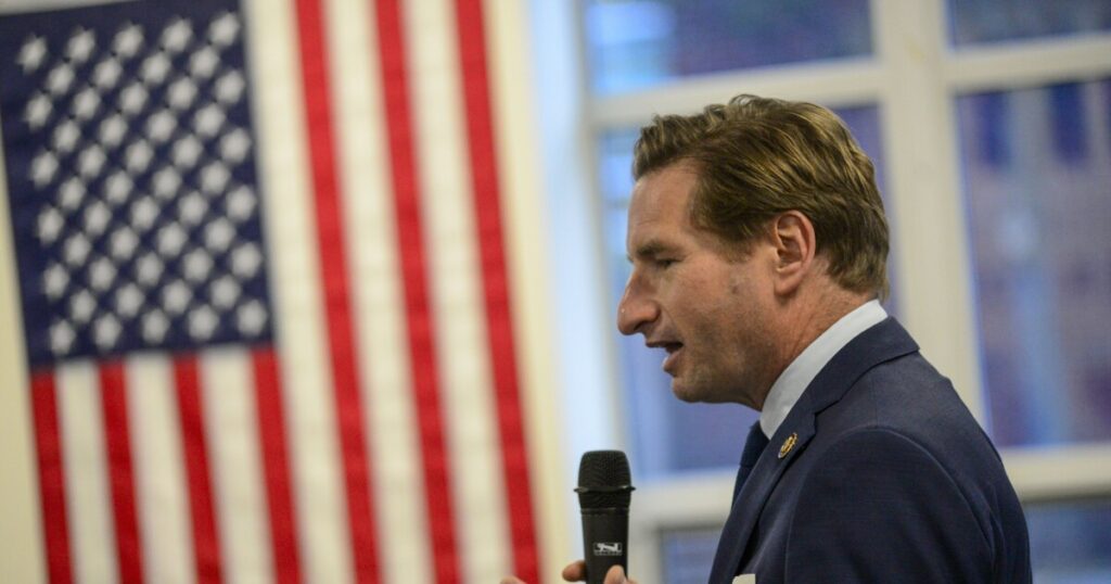 dean-phillips-2024-campaign-blasted-by-house-democrats:-‘total-joke’