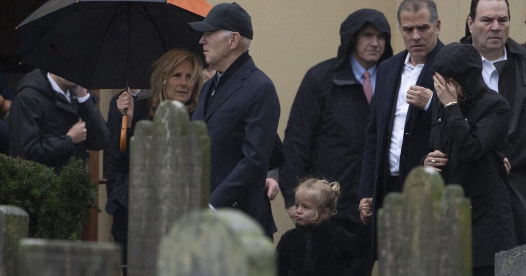 joe-biden-and-hunter-lunch-‘with-friends’-on-anniversary-of-fatal-family-car-crash