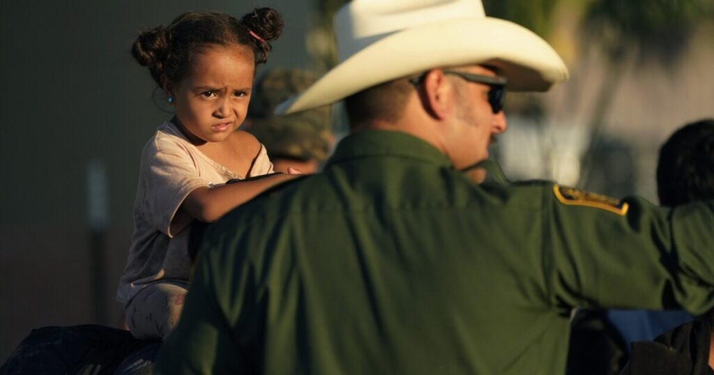 up-to-38%-of-border-patrol-shifted-from-‘enforcement’-to-‘processing’