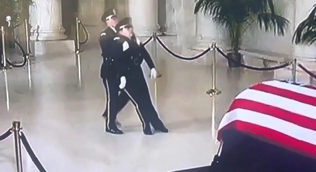 honor-guard-collapses-in-front-of-casket-of-justice-sandra-day-o’connor-(video)