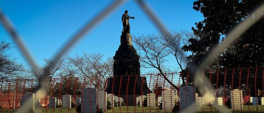 army-to-resume-removal-of-arlington-cemetery-confederate-memorial