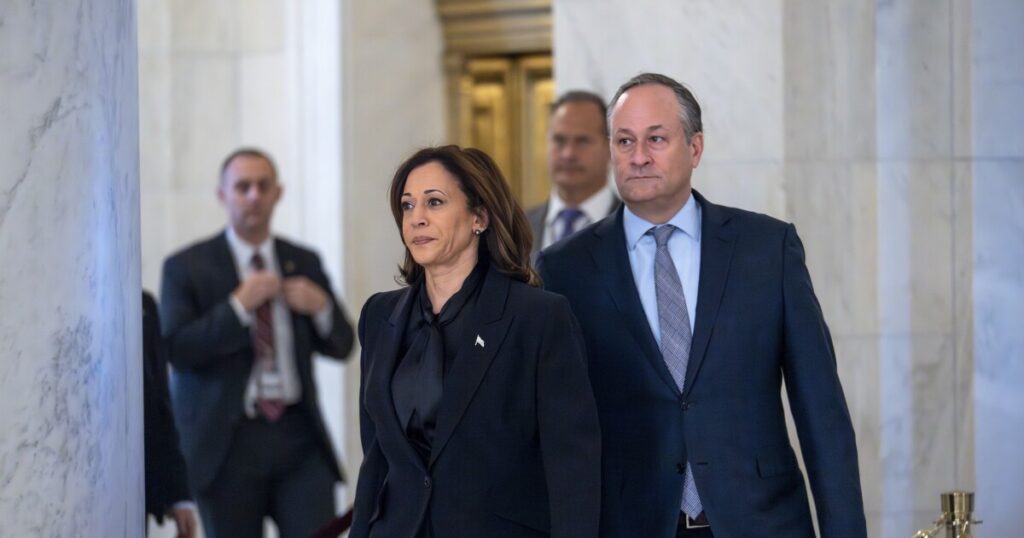 kamala-harris-working-overtime-to-be-biden’s-progressive-‘bridge-builder’