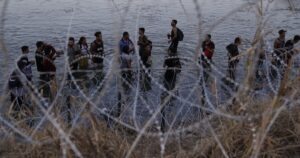 white-house-says-there’s-‘more-we-can-be-doing’-amid-surge-at-southern-border