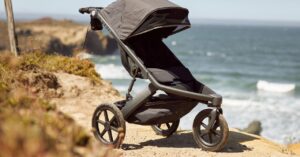 this-fold-up-jogging-stroller-is-perfect-for-power-walkers