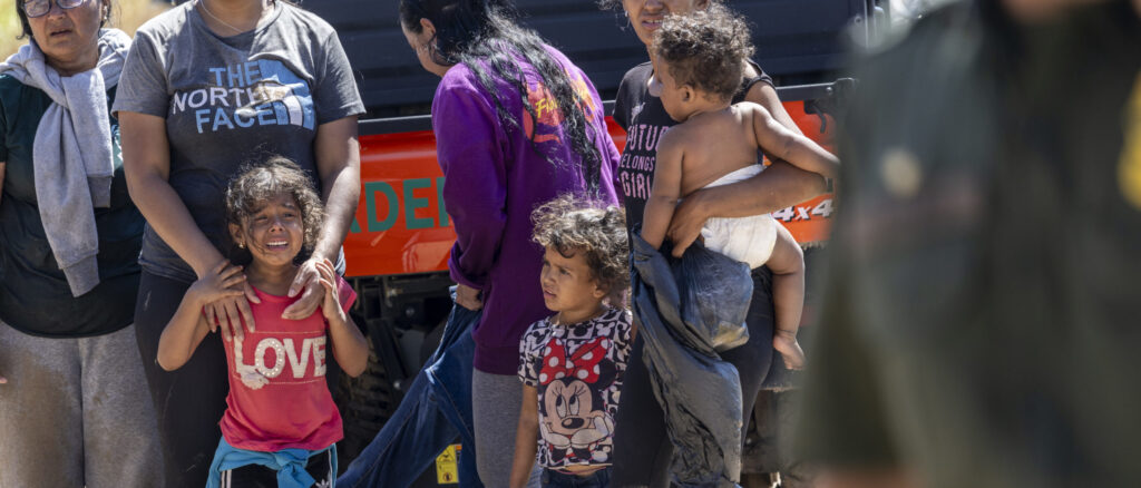 gov’t-agency-doles-out-thousands-to-fund-‘art-therapy’-program-for-young-illegal-immigrants