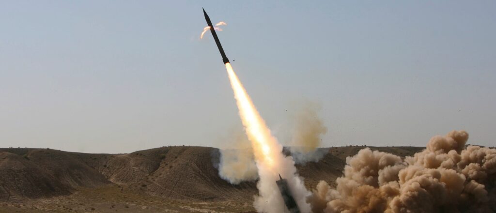 iranian-forces-are-providing-intel-for-attacks-on-merchant-ships-in-red-sea:-report