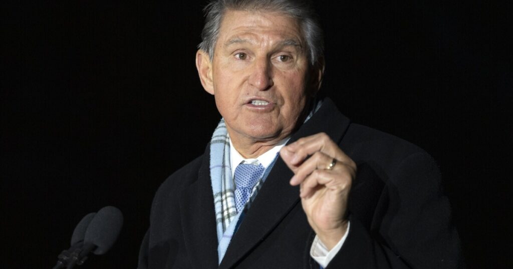 manchin-stokes-2024-rumors-with-announcement-he’ll-appear-at-crucial-event