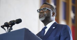 six-key-moments-of-chicago-mayor-brandon-johnson’s-administration-in-2023
