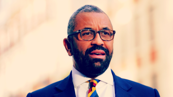 british-home-secretary-james-cleverly-under-fire-for-joking-about-spiking-his-wife’s-drinks
