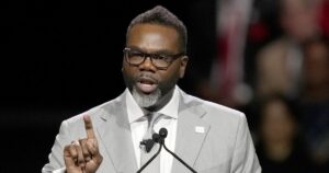 brandon-johnson-offers-condolences-and-excuses-after-immigrant-child-dies-in-chicago-shelter