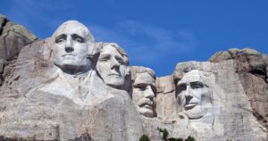 south-dakota-inching-to-population-of-one-million-with-1%-growth