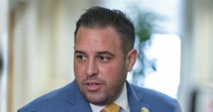 republican-rep.-anthony-d’esposito-blasts-biden-administration-border-talks-as-‘too-little,-too-late’