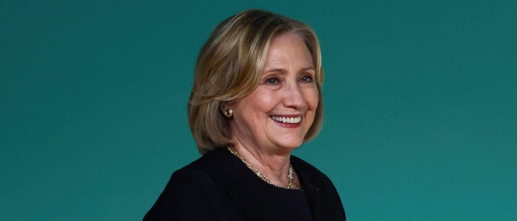 fact-check:-video-purporting-to-be-evidence-hillary-clinton-is-a-reptile-is-digitally-altered