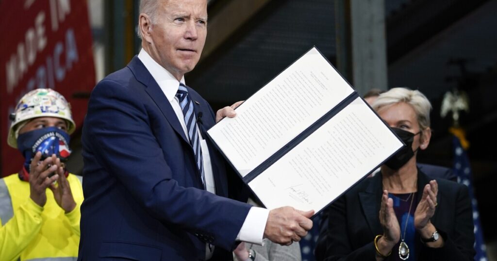 swamp’s-hidden-regulations-cost-$50,000-per-employee,-lost-investment