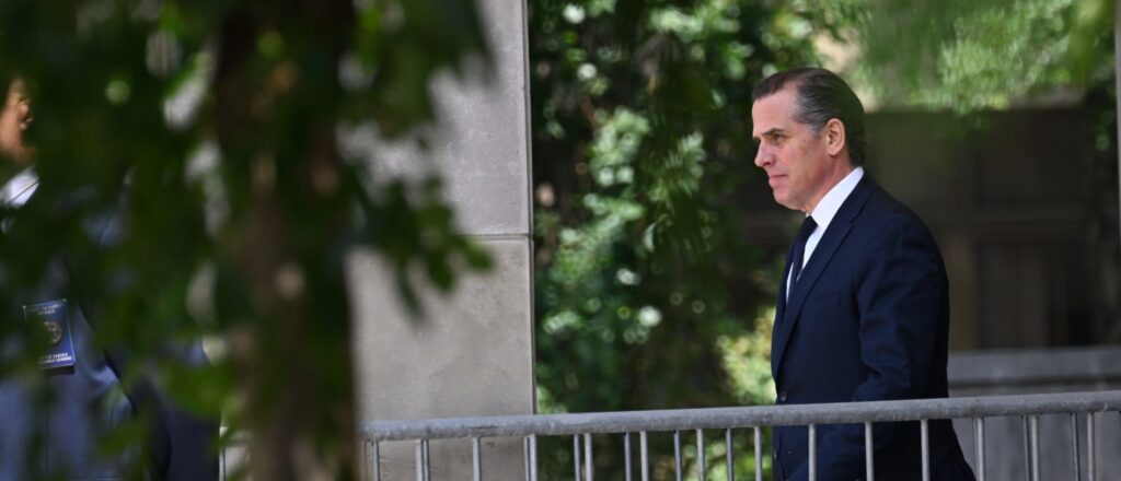melanie-sloan-doubled-as-media’s-go-to-hunter-biden-defender