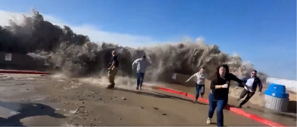 eight-hospitalized,-beaches-closed-as-hellish-waves-pound-california-coastline