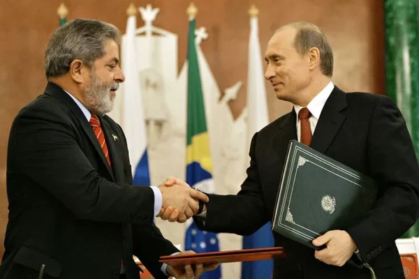 communist-lula-ignores-putin’s-condemnation,-wants-russian-leader-to-visit-brazil-for-g20-in-2024