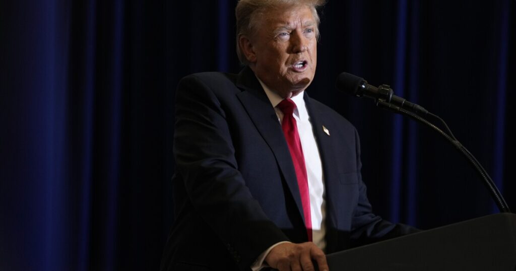 trump-issues-warning-in-new-year’s-wish-to-biden-and-‘group-of-radical-left-misfits’
