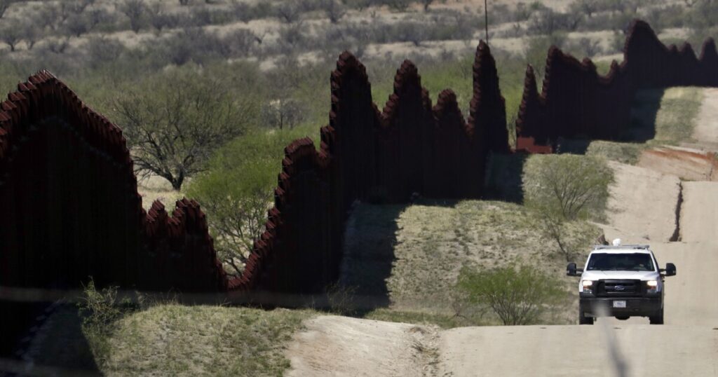 border-crossing-numbers-remain-high-in-tucson-sector