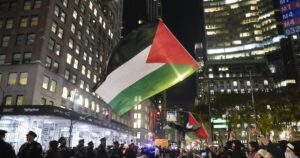pro-palestinian-protesters-disrupt-jfk-airport-in-new-york