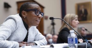 harvard-students-call-for-claudine-gay’s-resignation
