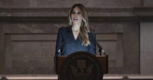 trump-says-melania’s-mother-is-‘very-ill’-during-nye-celebration