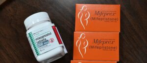 thousands-of-american-women-hoarded-abortion-pills-after-dobbs-leak,-new-study-shows