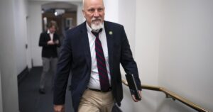 chip-roy-snubs-johnson’s-border-trip,-citing-lack-of-urgency-over-rise-in-illegal-immigration