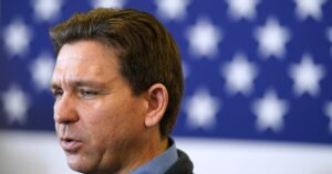 desantis-shrugs-off-haley-end-of-year-coffers-as-lined-by-‘liberal-wall-street-executives’