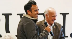 former-iowa-congressman-steve-king-endorses-vivek-ramaswamy-for-president-(video)