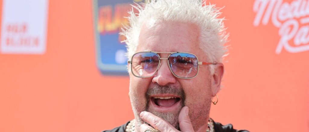 fact-check:-no,-guy-fieri-did-not-kick-whoopi-goldberg-out-of-his-restaurant