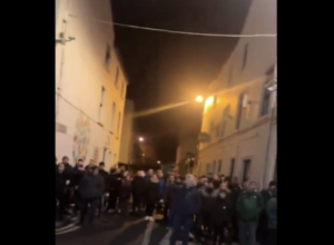 protests-in-co-mayo,-ireland-over-plans-to-house-50-male-migrants-in-local-hotel