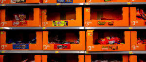 california-toddler-loses-use-of-all-four-limbs-after-choking-on-sticky-candy,-lawsuit-alleges
