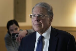 nra-corruption-case-to-get-underway,-days-after-wayne-lapierre-resignation