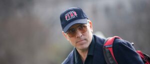 democratic-party-donors-bought-‘vast-majority’-of-hunter-biden’s-art,-comer-says