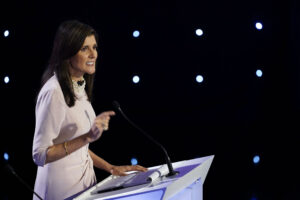 republican-debate:-haley-knocks-trump’s-presidential-immunity-legal-defense-as-‘ridiculous’