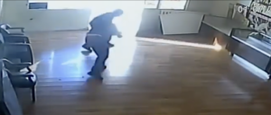 good-guy-with-gun-stops-would-be-jewelry-robbers-in-oakland