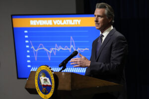 newsom-forced-to-slash-democrats’-favored-plans-to-fill-gaping-deficit-in-california