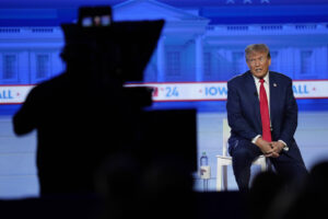fox-news-eclipses-cnn-ratings-with-trump-town-hall-during-gop-debate