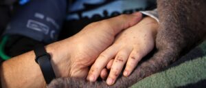 tennessee-teen-battles-rare-bacterial-infection,-doctors-forced-to-amputate-both-her-legs