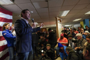 desantis-slams-senators-caving-to-biden-on-border-deal:-‘i’m-sick-of-republicans’