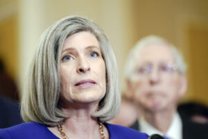 joni-ernst-avoids-committing-to-endorsing-trump-if-he-wins-iowa-caucuses
