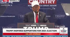 crowd-roars-after-trump-turns-the-tables-on-heckler-at-iowa-rally-(video)