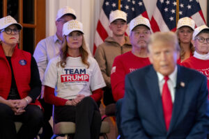 trump’s-challengers-find-their-iowa-campaigns-no-match-for-maga-‘movement’